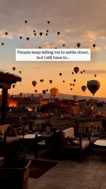 #Wanderlust Bucket List Ideas Reel by @beautifuldestinations (verified account) - Settling down can wait 😅🌎 18 bucket-list adventures are calling:
1. 🌌 Northern Lights in Iceland (@fgalbert) - Best time to go: September to Marc