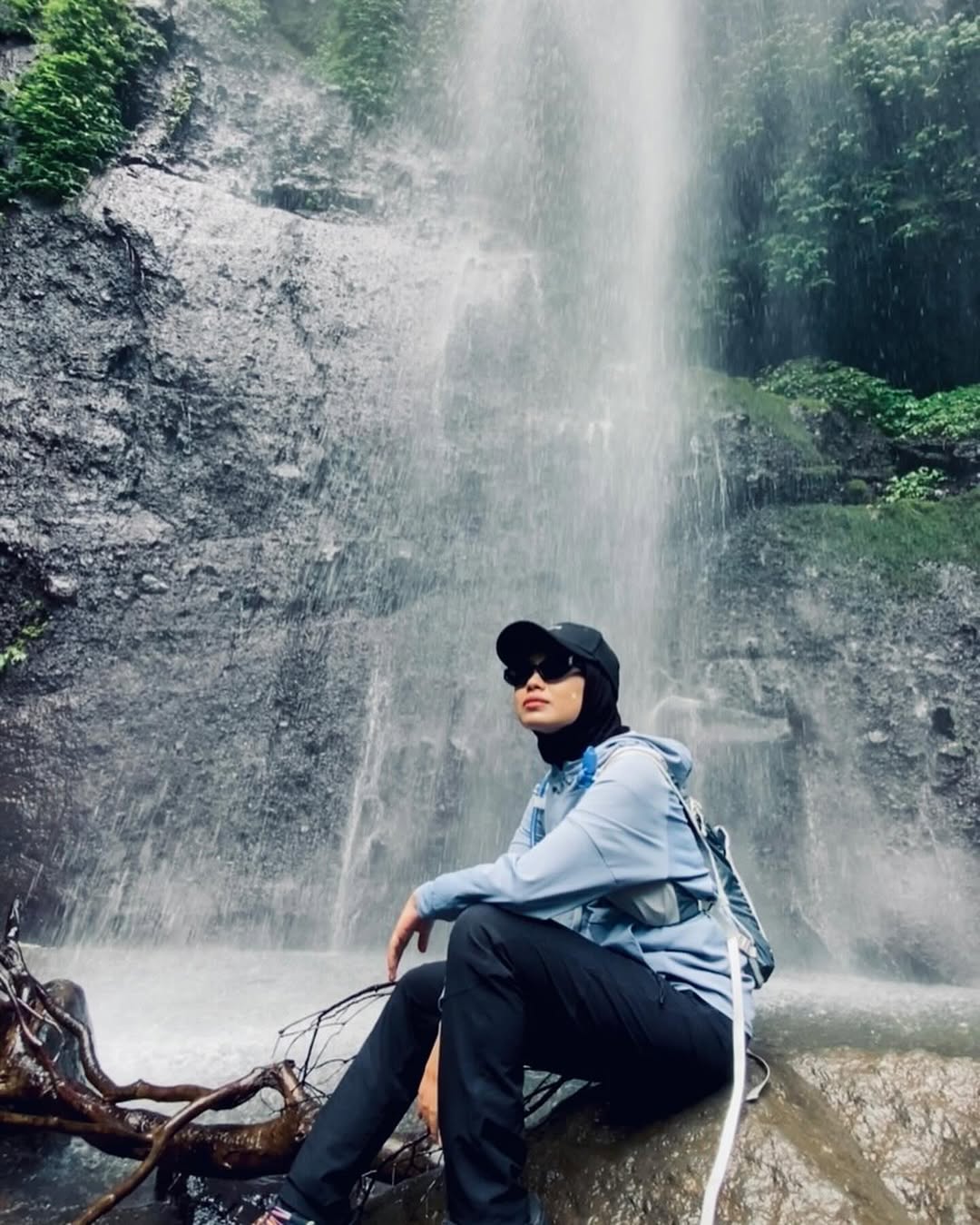 Angle kiri banggeddd🤣 #airterjun #travelling