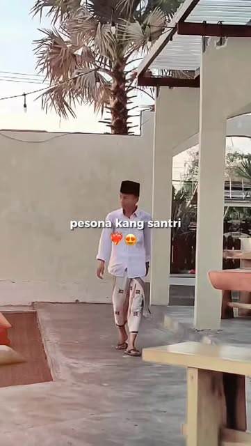 #Cowok Ganteng Santri Reel by @fawaidz1 - Ada gk nih yg mau sm santri? #soundviral #kangsantri #santripondok #kaumsarungan #subhanallah #masyaallahtabarakallah #foryoupage