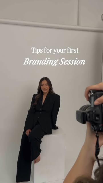#Personal Branding Photography Reel by @thesamanthachan - Your first branding session might be a little intimidating, so here are five tips to help you prepare for your shoot:
1.) Bring clothes that make you