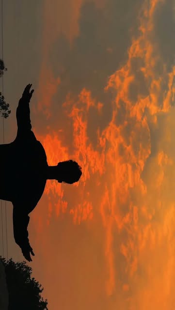 #Alone Boy Sunset Reel by @samimsk_51 (verified account) - SUNA PAN❤️🫶
.
#reel #sunset #sky #sadedits⚫️ #sadvideos #sadstatus #foryou #sad #love