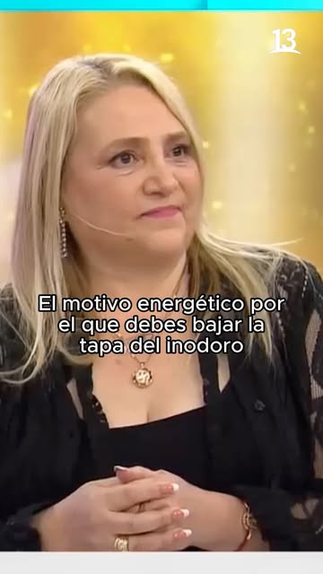 #Tudia13 Reel by @canal13cl (verified account) - Ojo cuando vayan al baño 🚽 La tarotista y guía espiritual Latife Soto contó en #TuDía por qué no se debe dejar arriba la tapa del inodoro después de