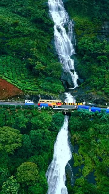 #Travelphotography Inspiration Reel by @emtiazediting - Travel With Nature 💚
responsible travel to natural areas, which conserves the environment and improves the welfare of local people. It is tourism ba