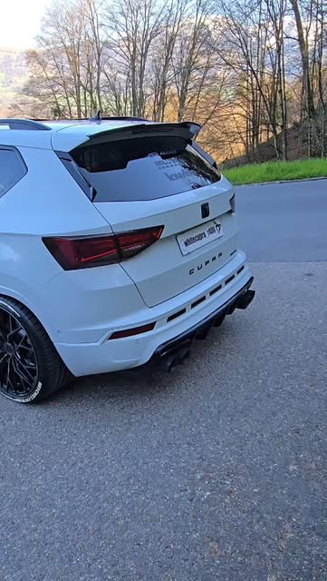 #Cupratribe Reel by @whitecupra_r400 - White Beast😈🤍...
#cupra #cupraateca #cuprasport #apr # #lowsuv #suv #cupranation #carporn #cupralove #seatcupra #carlifestyle #carsofinstagram #car