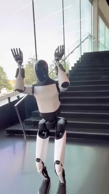 #Autonomousvehicles Reel by @realamericasvoice (verified account) - 🚨KEEPING AMERICAN INNOVATION #1
🎥: @secduffy X