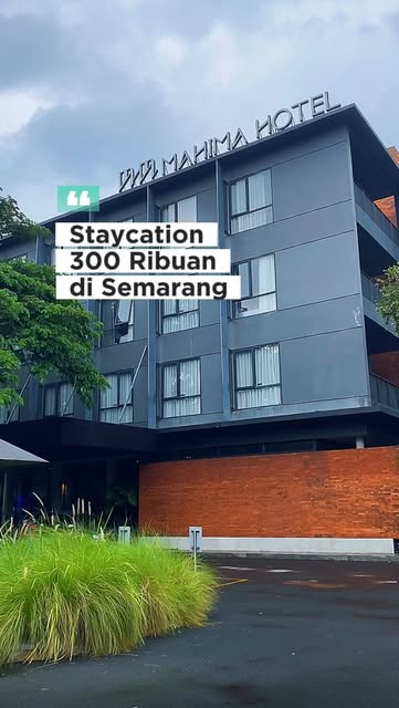 #Exit Tol Krapyak Reel by @zain_kagawa - Rekomendasi Staycation 300 Ribuan di Semarang
Ini dia @mahimahotels yang berlokasi di Jl. Hanoman Raya 62 Krapyak Semarang, dekat dari bandara & exi