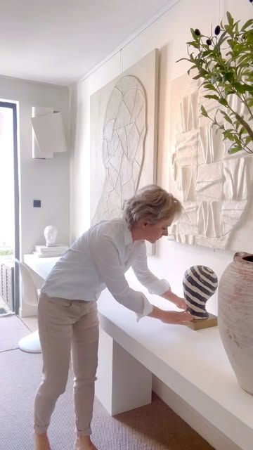 #Abstractportrait Reel by @margo_vanerkelens (verified account) - Style it white ! 🤍
Summer feelings.
Gallery
Home
Abstract portrait
Interior
Abstrakte kunst
Naturel tinten