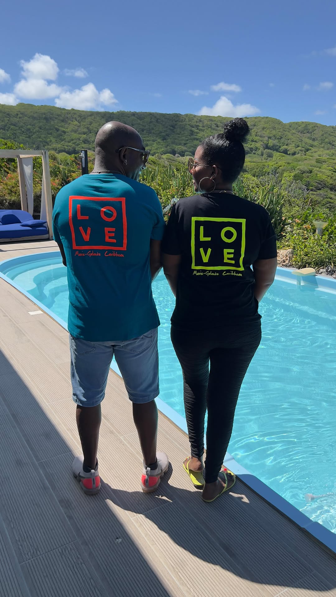 Mes zamours comme promis je vous donne les bons plans que nous avons testé pour Marie galante pensez à enregistrer ce réel pour les infos!! Nous avons voyagé avec la compagnie l’express des îles dépa