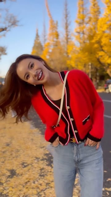 #コンデジ Reel by @cjd_karen (verified account) - また来年も見たい🧡💛
動画撮るとき、
iPhoneのシネマティックモードに
ハマってます🥺今更w
動画も写真も良い感じなコンデジ、
何買おうか迷ってる!🤔💭
VLOG撮りたい♡
#いちょう並木
#date #ootd