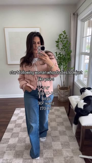 #Mid Size Fashion Bloggers Over 40 Reel by @beautyandgoodbrows (verified account) - Posting my daily outfits until all the midsize girlies find me
Fashion over 30, fashion over 40, casual style, simple outfits, what I'm wearing, how