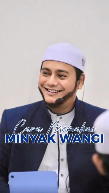 #Almunawwir Reel by @habibalwi.151 (verified account) - Cara pakai minyak wangi rool ❤️
Malam ini, Majlas Rowhah Almunawwir di kediaman Alhabib Alwi Bin Muhammad Al'atos Jl Vereran Dalam no 151 Bekasi Sela