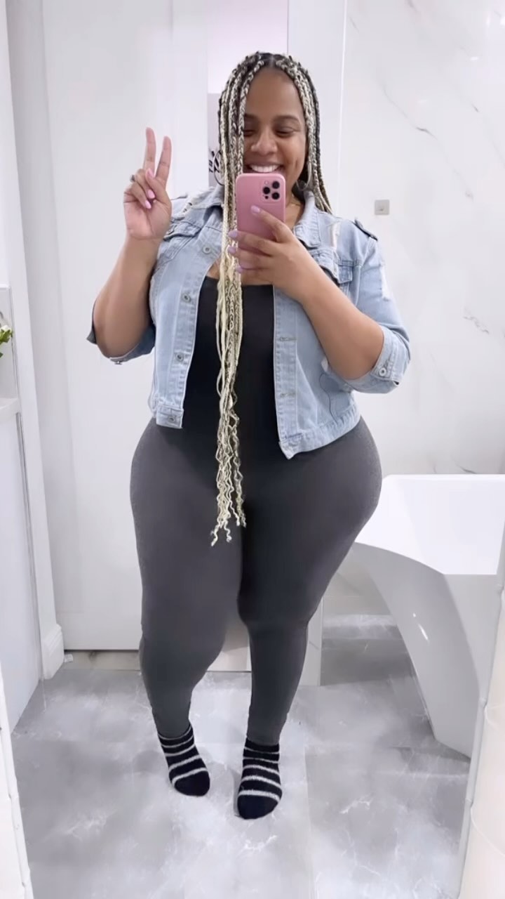 HeyBooHey👋🏽 Happy Saturdayyyy🫶🏽