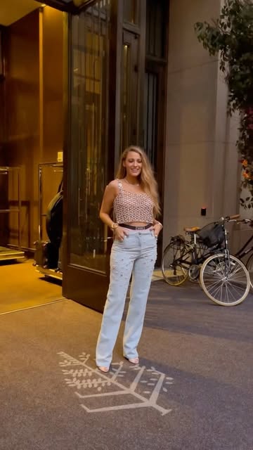 #Blake Lively Portrait Reel by @amirmeetsny - The beautiful @blakelively 😍 amazing as always 💯 Very nice to fans as she gets ready for her new movie It @itendswithusmovie 🎬 Nice to see you agai