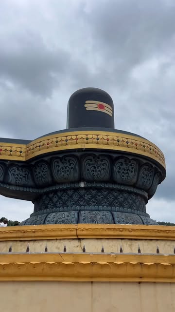 #Sri Sailam Temple Architecture Reel by @tiru.balaji - Srisailam Jyothriling Temple Mallikarjun 🙌🙏
.
.
.
.
.
.
.
.
Do Follow: @tiru.balaji
VC: @hello_reels.in
#srisailam #srisailamtemple #jyotirling #m