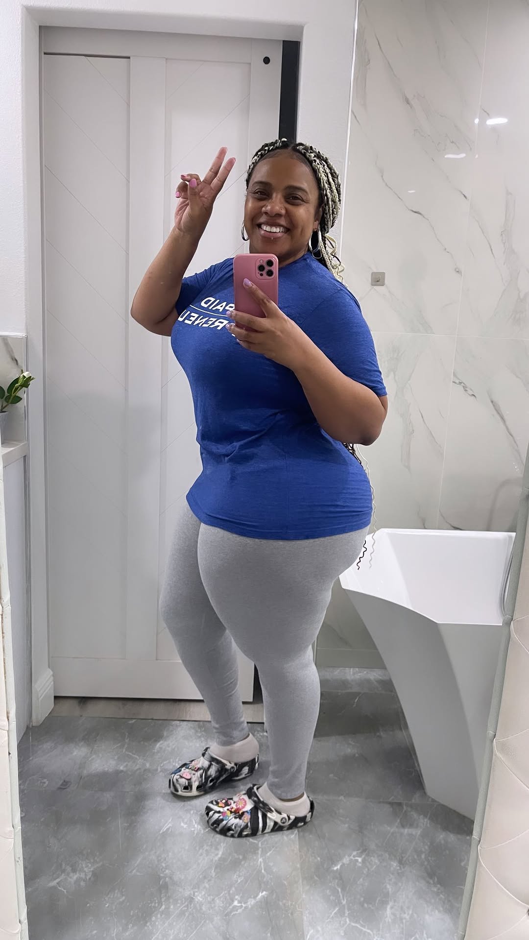 HeyBooHey👋🏽Shake ‘em up, shake ‘em up, shake ‘em up, shake ‘em! Roll ‘em in a circle of 🥷and watch me break ‘em… Today was a good day!!!🫶🏽