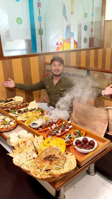 #Aurangabad Food Bloggers List Reel by @aurangabadfoodiesoul (verified account) - Biggest Non-veg Platter ✌️
.
.
.
At @mugaldarbar_katkatgate
.
Share with friends and family ❤️
Save for Later!!
#aurangabad #Aurangabadfoodiesoul #