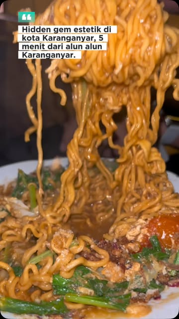 #Pondok Krapyak Reel by @denika_sragen - Hidden gem di daerah kota karanganyar angsokar omah ndelik, area dekat persawahan cocok banget kanggo sampean seng golek tongkrongan jauh dari kebisin