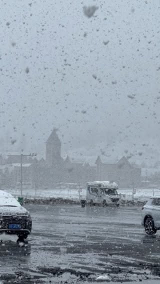 #Kanatal Snow Covered Landscapes Reel by @lovethenature95