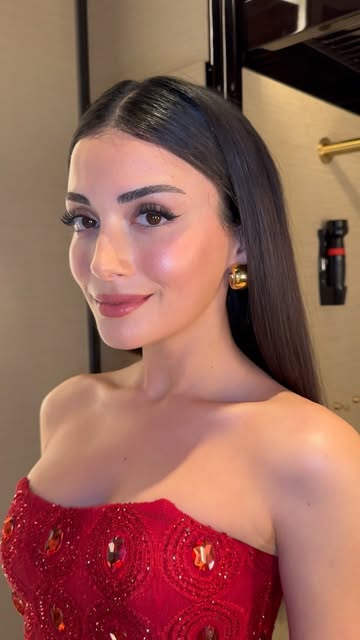 #Ozge Yagiz Lifestyle Blog Reel by @pelinpehlivanogluu (verified account) - @ozgeyagizz ♥️
.
.
@ibrahimduman.id
@mehmetturkibis
#BazaarWOTY
#özgeyağız