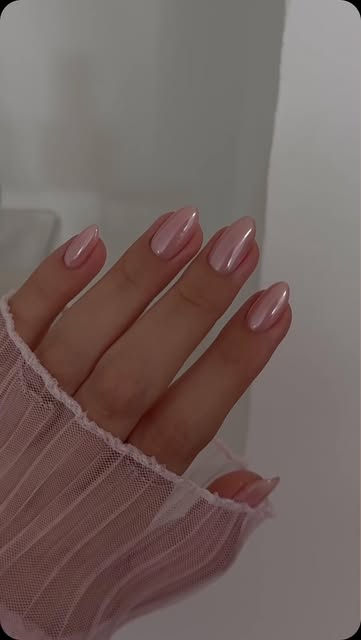 #Aesthetic Nails Reel by @style (verified account) - Nail inspo for your next appointment!😍💅🏼
-
@nailartbydaisy
#nails #chromenails #style