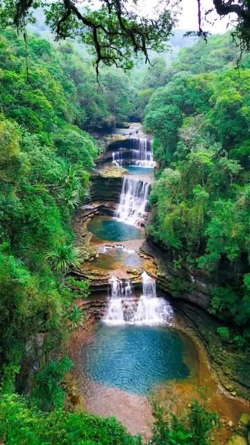 #Travelphotography Destinations Reel by @outlooktraveller (verified account) - #OTHallOfFrame | Wei Sawdong Falls is a breathtaking three-tiered cascade in the heart of Cherrapunji.
🎥: @jokerontheroof
📍Meghalaya
#OutlookTrav