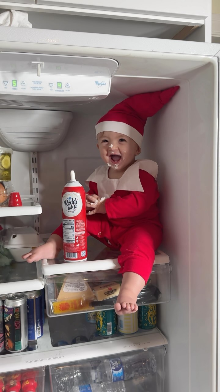 Violets side job 😂😂❤️