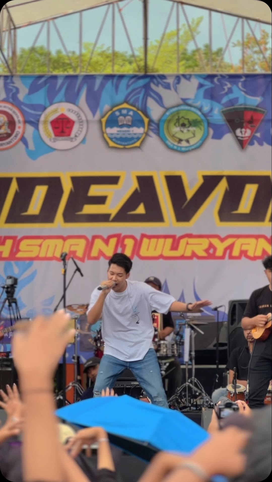 @masdddho x @ab20music_ Live at SMA N 1 Wuryantoro🔥