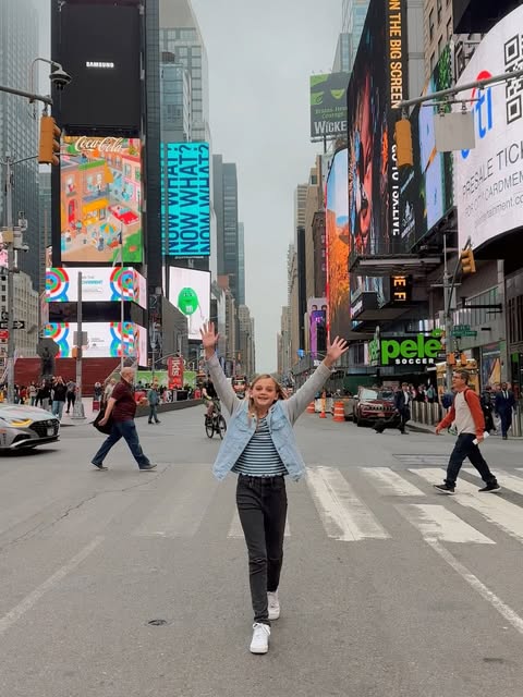 #Nyc Photographer Julia Sariy Reel by @newfacesny