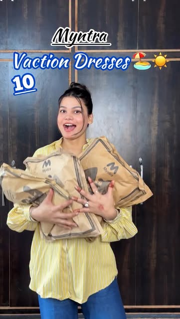 #Vacation Wear Women Reel by @theglittering_girl - Share the Reel /Comment "dm" for links😍
#dress #dresses #reelsinstagram #myntra #myntrafashion #vaction #vacation #ootd #ootdfashion #trendingvideo