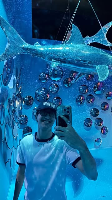 #Cool Things To Do In Montreal Reel by @iskarlok (verified account) - @lafabexpo is really a completely new concept in the city and I WAS HERE FOR IT! 

21 rooms- 21 universes- 21 vibes. We were so surprised by how much 