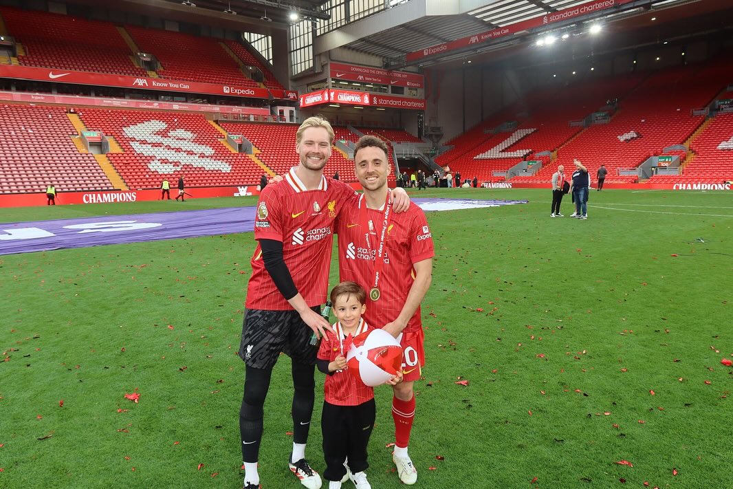 Jots Can’t believe I’m writing this right now and I’m finding it hard to put into words I’m absolutely devastated by this news All my thoughts and condolences are with Rute and their 3 beautiful kids