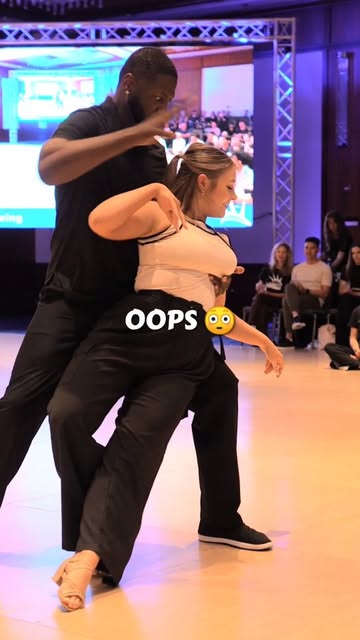 #Swing Lifestyles Reel by @kenandbryn (verified account) - "When your leader is more supportive than a good sports bra" -- @alexis_garrish π
π- @libertyswing - New Brunswick, NJ
πΆ - Brain x Alia
πΊ - KP R