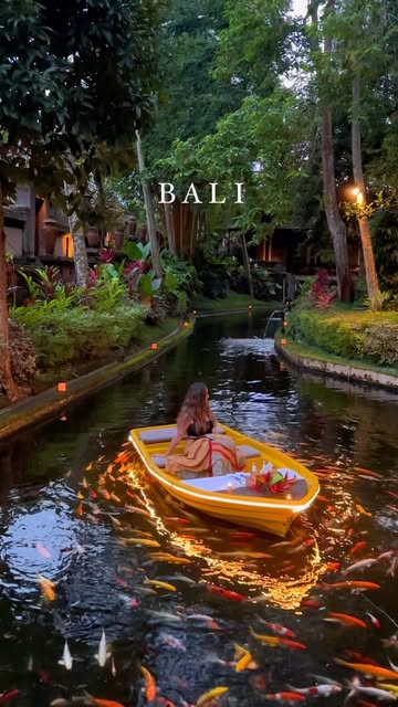 #Travelphotography Tips Reel by @arden.world (verified account) - Bali is like another planet!🤯💚🏝️ Tag someone with whom you'd like to visit Bali? ✈️👆
.
.
.
Follow @arden_nl for more travel and photography tips �