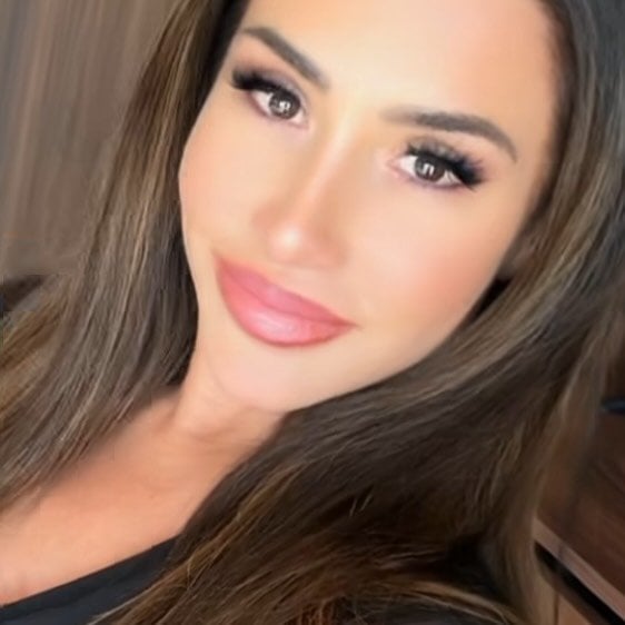 nikkigiavasisofficial