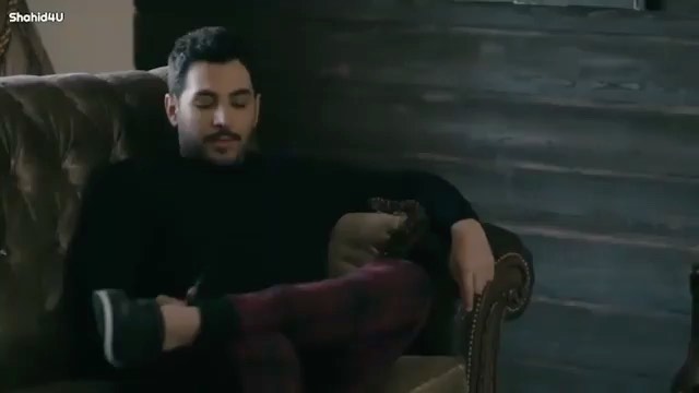 والله عندي احساس أن هالزواج ما راح يكمل 😅 #بلال_مارتيني #امل_بوشوشة من مسلسل #على_صفيح_ساخن