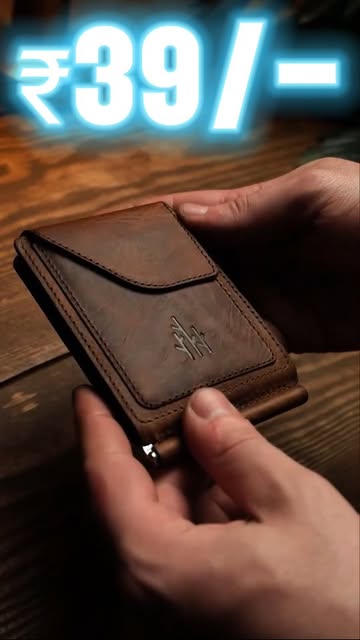 #Leather Wallets Reel by @svr_deals_25 - 🔥🔥Just 39/- Genuine Leather Wallet 💥💥
#wallet #leather #leatherwallets #viral #viralreels #virałpost #viralvideos #trending #trendingreels