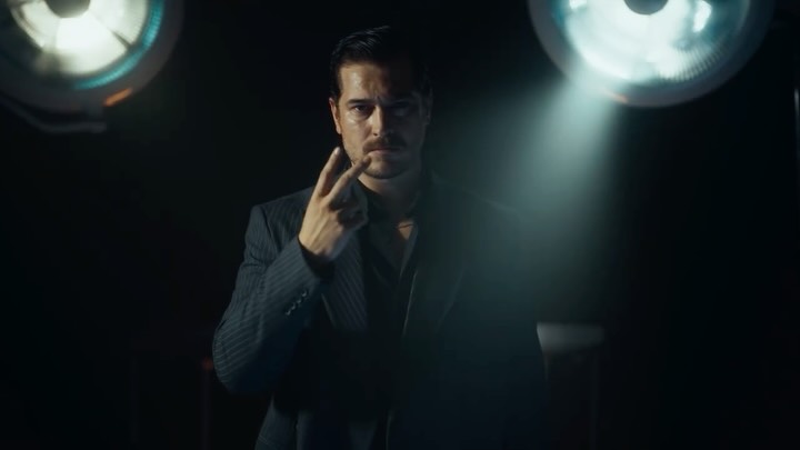 Eşref Tek 2. sezona hazır… Peki ya sen? 🔥 #EşrefRüya yeni sezonuyla yakında #KanalD’de! @kanald @timsandb