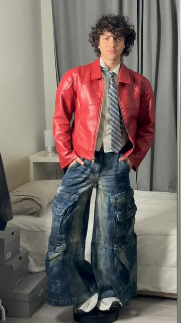 #Streetstyle Fashion Reel by @yourfirstjoker - same shirt 3 outfits ✨
-
-
FOLLOW @yourfirstjoker for more outfits
-
-
#ootdgermany #ootd #fashion_de #fashion #outfitinspo #outfitoftheday #outfitoft