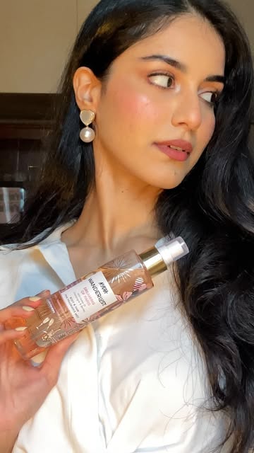 #Nykaa Wanderlust Dreaming Of Paris Reel by @aditiidalvii (verified account) - This fragrance really just transports me to Paris every time I smell it!
The Nykaa Wanderlust Dreaming of Paris Body and Hair Mist is Paris in a bottl