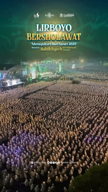 #Hari Santri Tanggal Berapa Reel by @pondoklirboyo (verified account) - Santri Lirboyo hanyut dalam mahalul qiyam, mencurahkan segala rasa rindu terhadap Sang Baginda Nabi Muhammad saw.
#pondoklirboyo #lirboyo #santrilirb