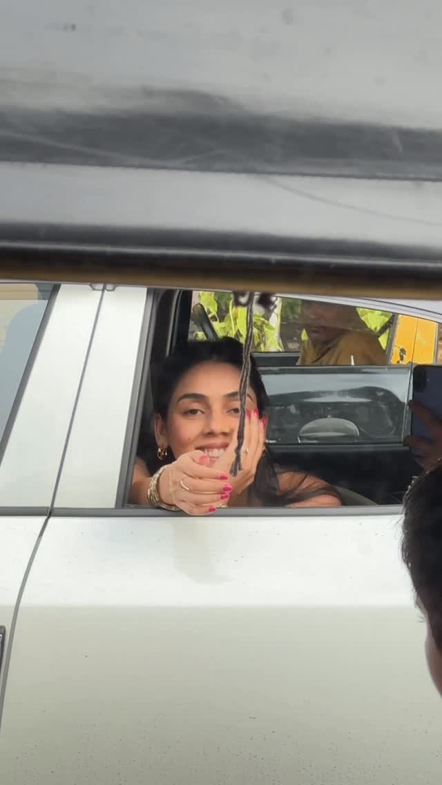 Mumbai traffic on the way to show #2 ❤️❤️❤️