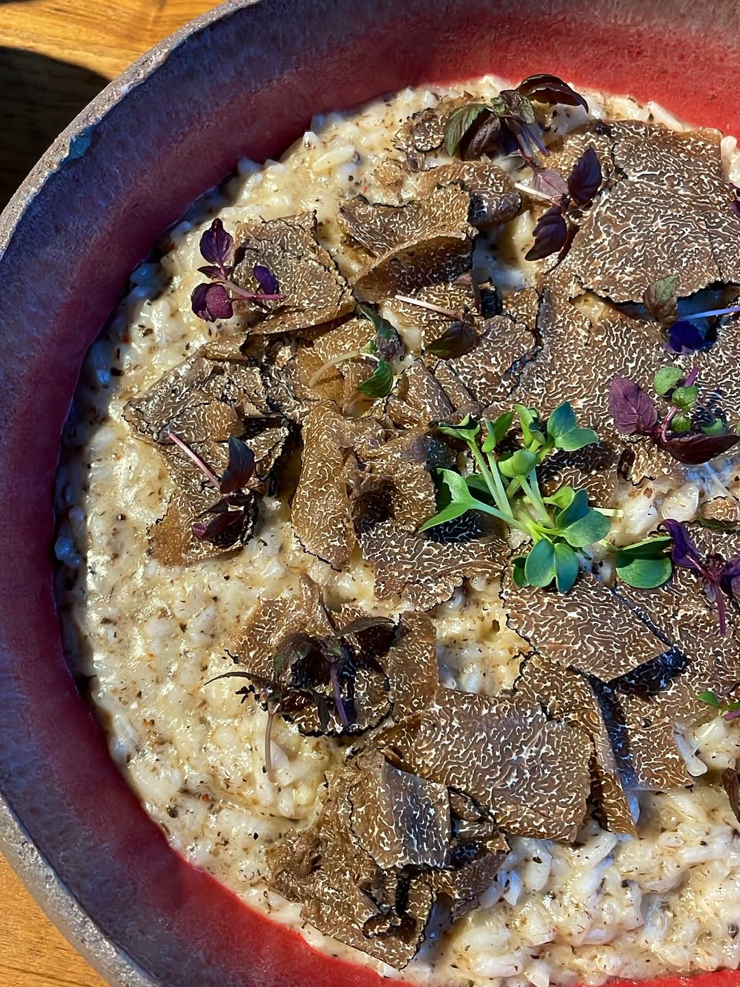 Two truffle dreams in one weekβ¦β¨ First stop: an incredible truffle risotto, available this week only at lunchtime as part of a business lunch menu (served at Um Plateau). Then, a little detour to G