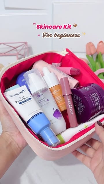 #Skincarejunkie Reel by @glam.with.raveena - Skincare kit essentials for beginners 🌸💗✨️
Do you have these in your routine ? 
.
Comment for links 🔗 
.
.
.
Follow for more 🎀
.
.
.
( skincare ro