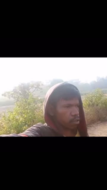 #Sonu Blogger Comedy Reel by @sameer_ranjan_gope - Sonu blogger ko support karo ๐๐ป
#reels #explore #reelkarofeelkaro #comedy #funny #maza #sonuvlogger #sameerranjangope