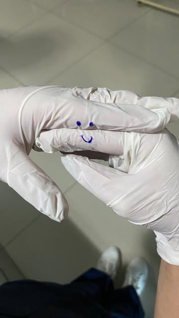 #Vemcoren Reel by @_gabrielamirannda - "Deus faz coisas grandes e maravilhosas, e os seus milagres não têm fim.
Jó 9:10
Fim de estágio! Último dia ❤️🩹🙏🏻 #vemcoren #enfermagem #enfermeir