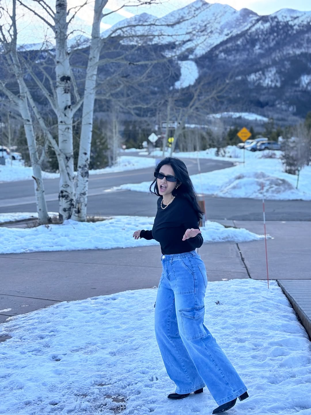 ππ When snow hits but the funk hits harder βοΈπ #FunkyInSnow #WinterFun #SnowDay #DesiSwag #ReelsIndia #goviral