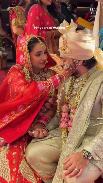 #Wedding Goals Reel by @itsalovestorypodcast - Sabr carried us for 14+ years🥹
Shukr holds us now💌
📷 Wedding content @wedding.glimmers
.
.
.
.
.
#weddingideas #viralweddingreels #greenflag #cou