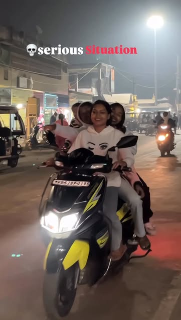 #Instadaily Reel by @chandarani0.6 - 💀 girls in serious situation😅
#foryoupage #explore #reels #instagram #trendingnow #instadaily #funny #viralvideos #india