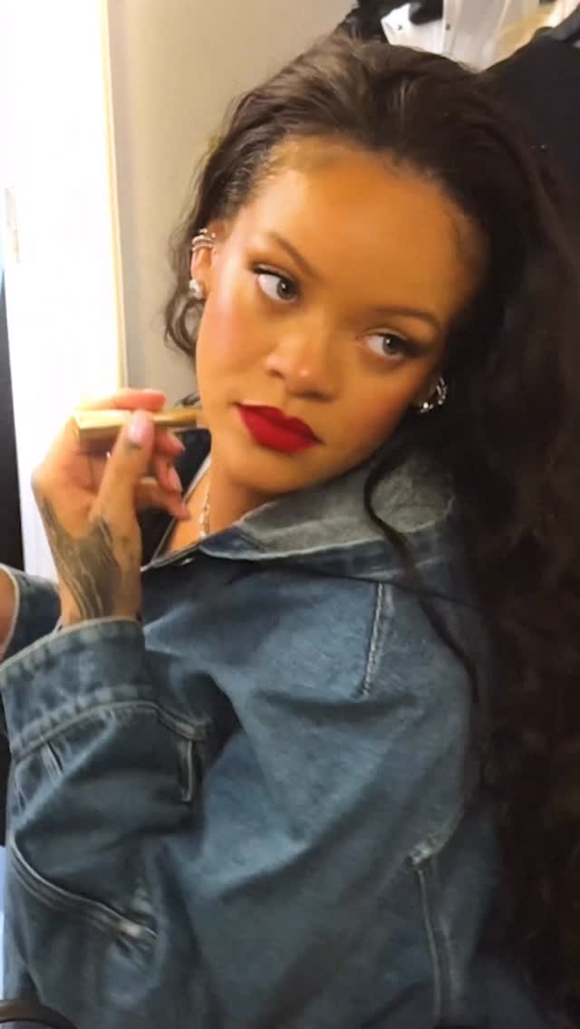 Holiday essentials!! The scent of Paris now fits in your purse! #JadoreDior