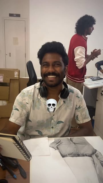 #Artist Reel by @vibinarts - When an artist meets an artist💀

Day 137 of spreading happiness

#fyp #art #artist #reaction #trending #vibinarts